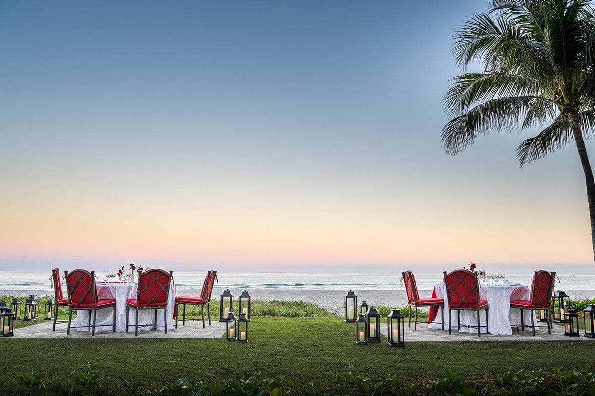 Beachfront-Dinner-