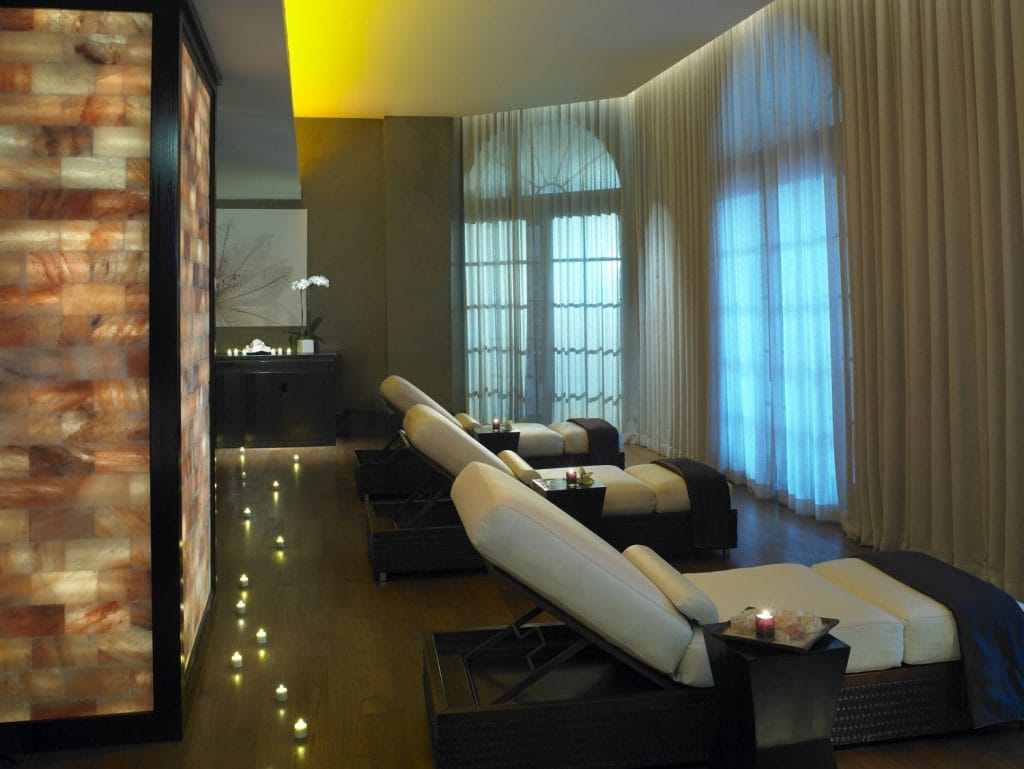 Acqualina Spa by ESPA introduces Himalayan Salt Walls