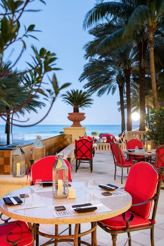 Ke-uH Restaurant Terrace