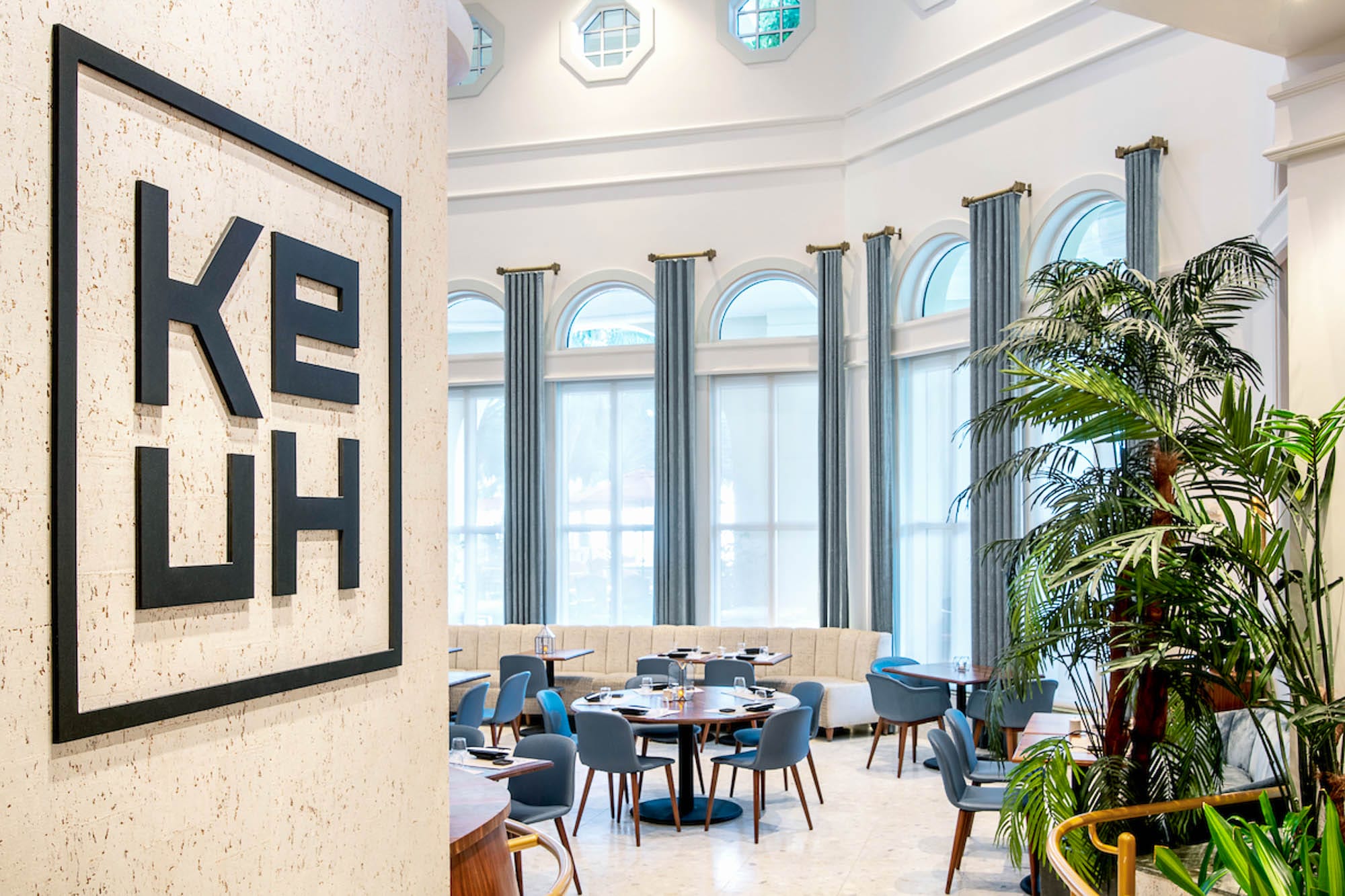 Ke-uH Restaurant Dining Room